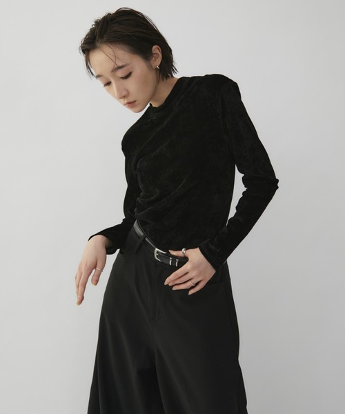 VION(ヴィオン)の「グロッシーベロアロングスリーブティー / Glossy Velour Long Sleeve TEE(Tシャツ/カットソー・レディース・チャコールグレー/ブラック・FREE)」の6枚目の写真