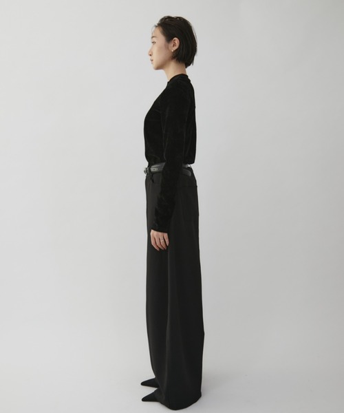 VION(ヴィオン)の「グロッシーベロアロングスリーブティー / Glossy Velour Long Sleeve TEE(Tシャツ/カットソー・レディース・チャコールグレー/ブラック・FREE)」の8枚目の写真