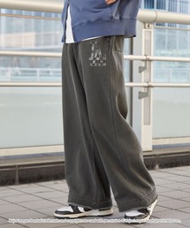 MLB（メジャーリーグベースボール）の「MLB/メジャーリーグベースボール 別注 ワッペン刺繍 ピグメント加工 ヴィンテージ ビッグシルエット 裏起毛 ワイドスウェットパンツ【セットアップ対応】（スウェットパンツ）」