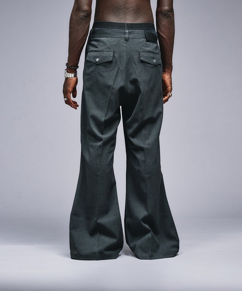ANDER HUNK（アンダーハンク）の「Wide Flare Tuck Slacks / ワイドフレアタックスラックス（スラックス・メンズ・グレー/ブラック・MEDIUM/LARGE/SMALL）」の18枚目の写真