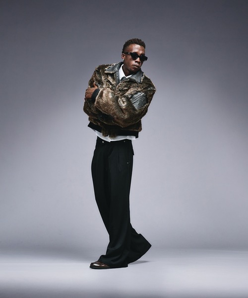 ANDER HUNK（アンダーハンク）の「Wide Flare Tuck Slacks / ワイドフレアタックスラックス（スラックス・メンズ・グレー/ブラック・MEDIUM/LARGE/SMALL）」の15枚目の写真