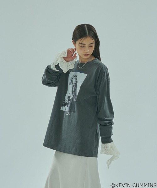 ROSE BUD(ローズバッド)の「(CREOLME)KEVIN CUMMINS PHOTO L/S TEE(Tシャツ/カットソー・レディース・ブラック/ホワイト・ONE SIZE)」の9枚目の写真