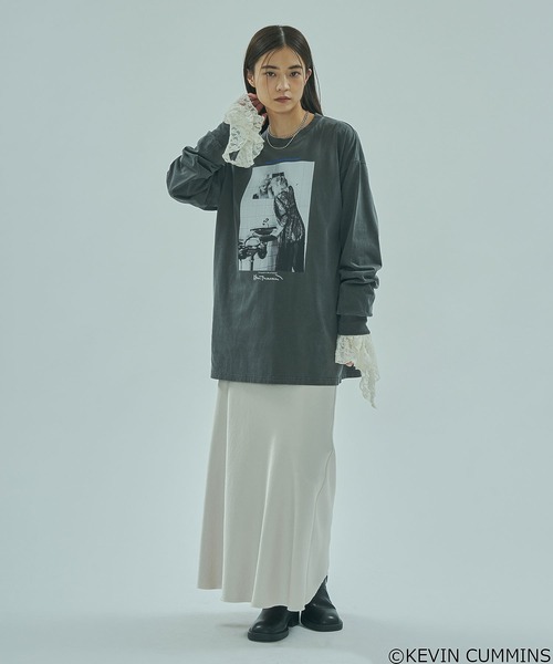 ROSE BUD(ローズバッド)の「(CREOLME)KEVIN CUMMINS PHOTO L/S TEE(Tシャツ/カットソー・レディース・ブラック/ホワイト・ONE SIZE)」の12枚目の写真