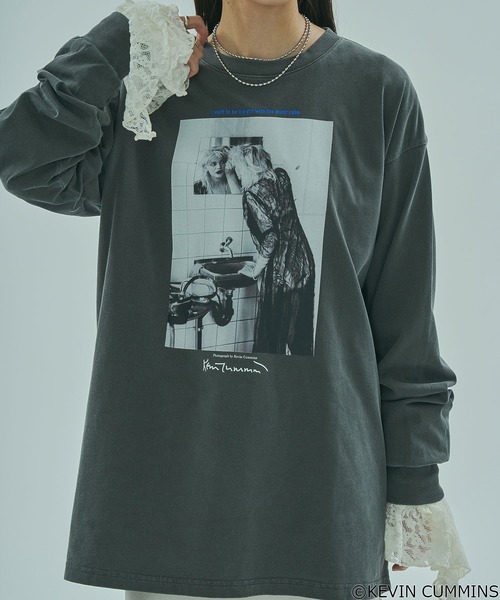 ROSE BUD(ローズバッド)の「(CREOLME)KEVIN CUMMINS PHOTO L/S TEE(Tシャツ/カットソー・レディース・ブラック/ホワイト・ONE SIZE)」の13枚目の写真