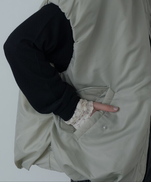 GALLEST（ギャレスト）の「【再入荷】MA－1ジレブルゾン（ブルゾン・レディース・オリーブ/ブラック/ライトグリーン・34/38）」の5枚目の写真