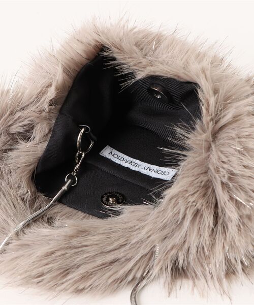 ottilie（オティーリエ）の「【 Ordinary Federation / オーディナリーフェデレーション 】ラメ入りフェイクファー2WAYショルダーバッグ（ショルダーバッグ・レディース・アイボリー/グレー/ブラウン・FREE）」の15枚目の写真