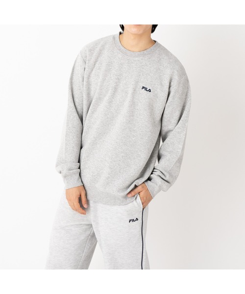 FILA（フィラ）の「ONE-POINT CREW NECK SHIRTS（スウェット・メンズ・グレー/ブルー/ブラック・M/L/LL）」の2枚目の写真