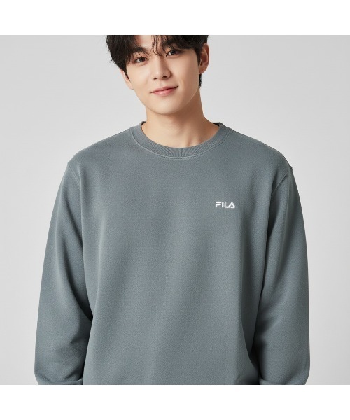 FILA（フィラ）の「ONE-POINT CREW NECK SHIRTS（スウェット・メンズ・グレー/ブルー/ブラック・M/L/LL）」の3枚目の写真