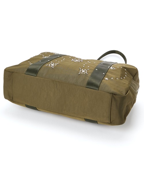 Casselini（キャセリーニ）の「Casselini(キャセリーニ)スタッズバッグ（トートバッグ・レディース・ブラック/カーキ・FREE）」の21枚目の写真