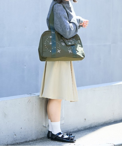 Casselini（キャセリーニ）の「Casselini(キャセリーニ)スタッズバッグ（トートバッグ・レディース・ブラック/カーキ・FREE）」の15枚目の写真