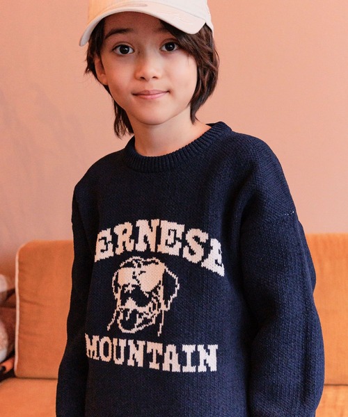 BAYFLOW（ベイフロー）の「[遊んで汚れても安心♪]洗える!HAPPYカラーニットプルオーバー25(KIDS)（ニット/セーター・キッズ・ネイビー/オレンジ/ピンク/レッド/ブルー・110cm/130cm/150cm）」の2枚目の写真