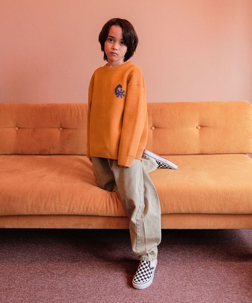 BAYFLOW（ベイフロー）の「[遊んで汚れても安心♪]洗える!HAPPYカラーニットプルオーバー25(KIDS)（ニット/セーター・キッズ・ネイビー/オレンジ/ピンク/レッド/ブルー・110cm/130cm/150cm）」の9枚目の写真