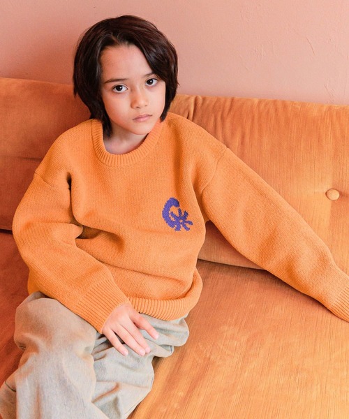 BAYFLOW（ベイフロー）の「[遊んで汚れても安心♪]洗える!HAPPYカラーニットプルオーバー25(KIDS)（ニット/セーター・キッズ・ネイビー/オレンジ/ピンク/レッド/ブルー・110cm/130cm/150cm）」の10枚目の写真