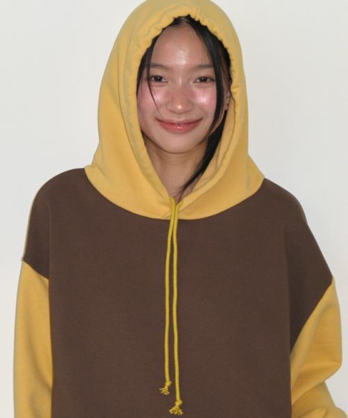 RONRON(ロンロン)の「BLOCKING HOODIE BROWN MUSTARD(パーカー・レディース・その他・FREE)」の2枚目の写真