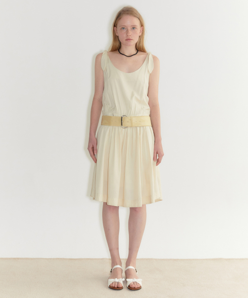 SINOON(シヌーン)の「Rabbit Tie Dress (Beige)(ワンピース・レディース・ベージュ・FREE)」の3枚目の写真