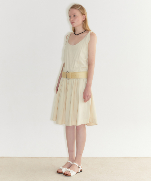 SINOON(シヌーン)の「Rabbit Tie Dress (Beige)(ワンピース・レディース・ベージュ・FREE)」の4枚目の写真