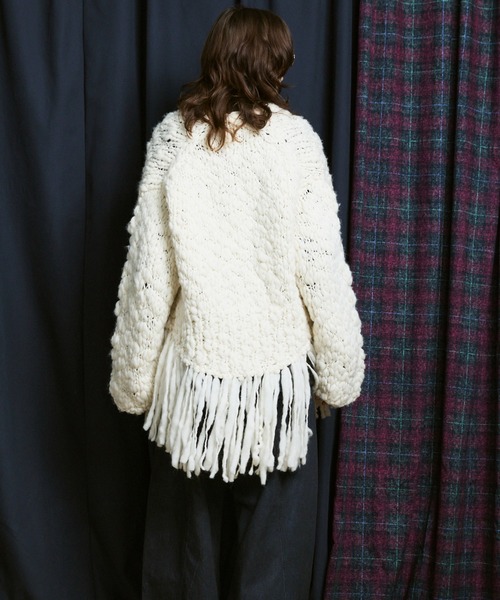 MAISON SPECIAL(メゾンスペシャル)の「《UNISEX》Volume Yarn Prime-Over Fringe Cardigan/ボリュームヤーンプライムオーバーフリンジカーディガン【MAISON SPECIAL/メゾンスペシャル】(カーディガン/ボレロ・メンズ・アイボリー/ブラック・FREE)」の6枚目の写真