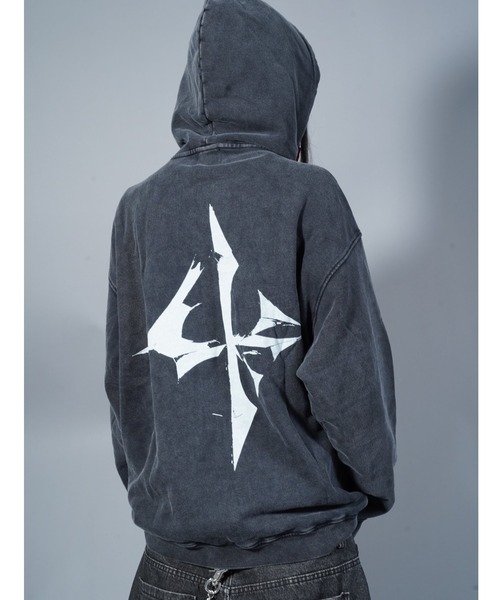 LOVE KILLER(ラブキラー)の「A'GEM/9 × .kom 『LOVE KILLER/ラブ キラー』skull rock graphic logo hoodie/スカルロック グラフィックプルオーバーパーカー(パーカー・メンズ・ブラック・FREE)」の5枚目の写真