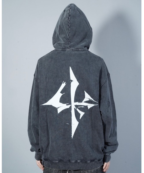 LOVE KILLER(ラブキラー)の「A'GEM/9 × .kom 『LOVE KILLER/ラブ キラー』skull rock graphic logo hoodie/スカルロック グラフィックプルオーバーパーカー(パーカー・メンズ・ブラック・FREE)」の6枚目の写真