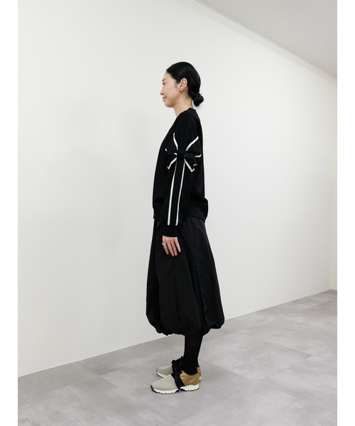 DOLLUPOOPS（ドールアップウップス）の「スリーブリボンステッチプルオーバー（スウェット・レディース・ブラック/ライトベージュ/カーキ・FREE）」の15枚目の写真