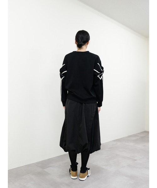 DOLLUPOOPS（ドールアップウップス）の「スリーブリボンステッチプルオーバー（スウェット・レディース・ブラック/ライトベージュ/カーキ・FREE）」の16枚目の写真