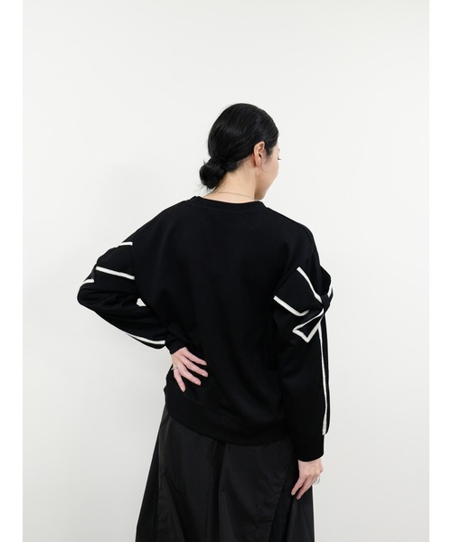 DOLLUPOOPS（ドールアップウップス）の「スリーブリボンステッチプルオーバー（スウェット・レディース・ブラック/ライトベージュ/カーキ・FREE）」の11枚目の写真