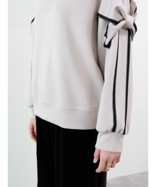 DOLLUPOOPS（ドールアップウップス）の「スリーブリボンステッチプルオーバー（スウェット・レディース・ブラック/ライトベージュ/カーキ・FREE）」の19枚目の写真