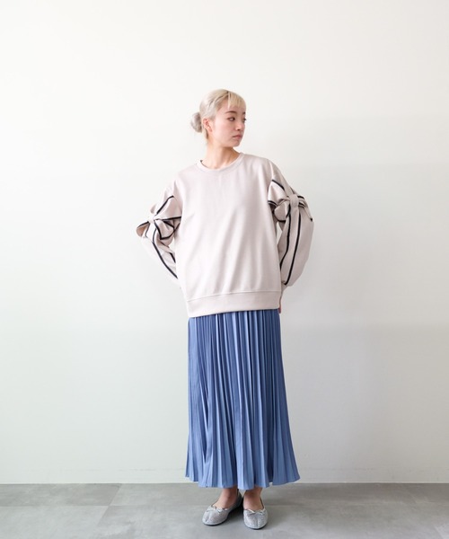 DOLLUPOOPS（ドールアップウップス）の「スリーブリボンステッチプルオーバー（スウェット・レディース・ブラック/ライトベージュ/カーキ・FREE）」の4枚目の写真