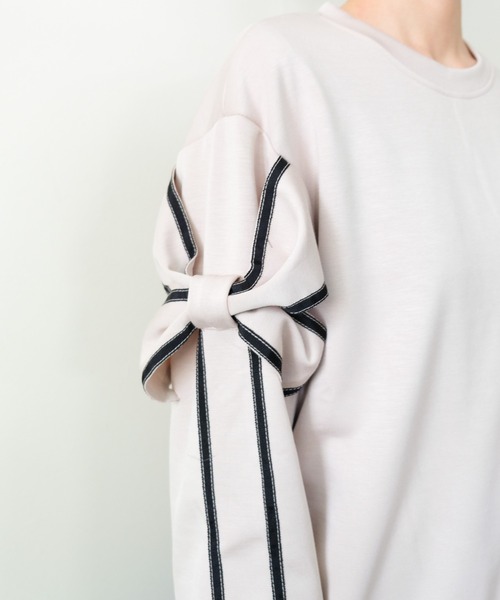 DOLLUPOOPS（ドールアップウップス）の「スリーブリボンステッチプルオーバー（スウェット・レディース・ブラック/ライトベージュ/カーキ・FREE）」の21枚目の写真