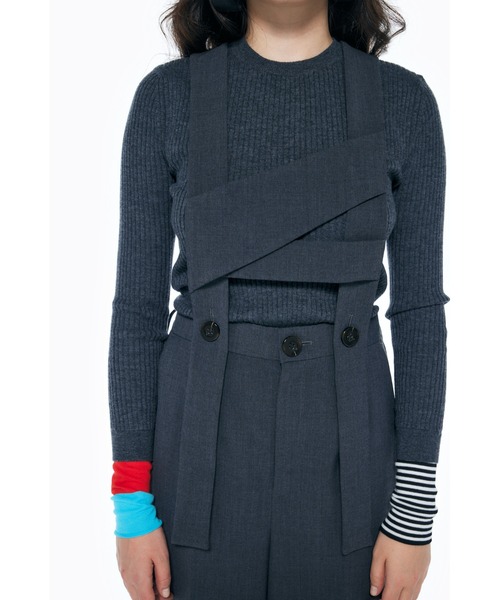 ENFOLD（エンフォルド）の「ダブルクロス ワイドサロペット（サロペット/オーバーオール・レディース・チャコールグレー/ブラック・38/36）」の5枚目の写真