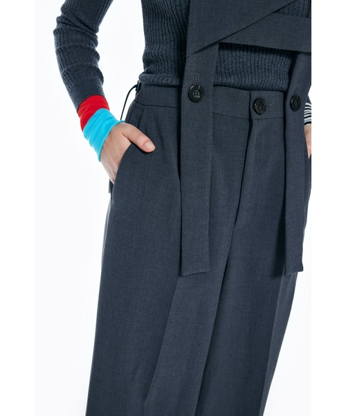 ENFOLD（エンフォルド）の「ダブルクロス ワイドサロペット（サロペット/オーバーオール・レディース・チャコールグレー/ブラック・38/36）」の4枚目の写真