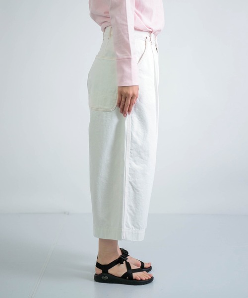 D.M.G.（ドミンゴ）の「[D.M.G / ディーエムジー] 10oz生成りデニム クロップドワイドパンツ（デニムパンツ・レディース・キナリ・M/S）」の20枚目の写真