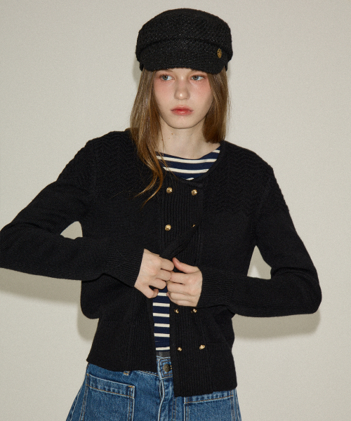 SALON DE YOHN(サロンドヨーン)の「Camille Double Button Cardigan_ Black(カーディガン/ボレロ・レディース・ブラック・SMALL/MEDIUM)」の2枚目の写真