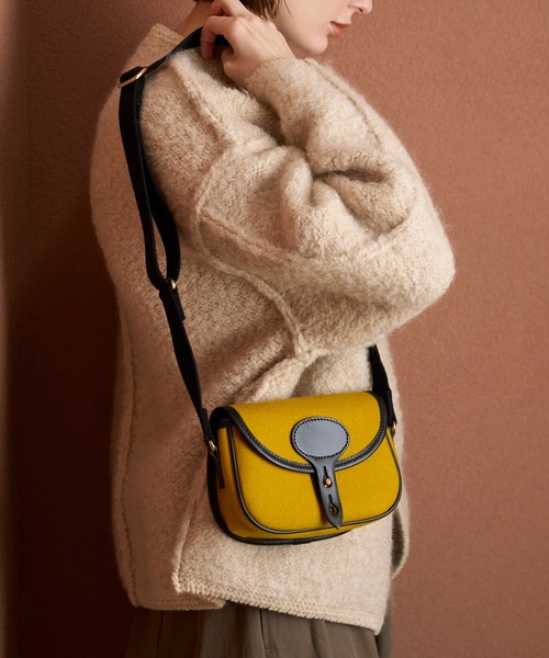 BRADY（ブレディー）の「Brady | COLNE MINI MELTON（ショルダーバッグ・レディース・マスタード/ブルー/レッド/パープル・ONE）」の3枚目の写真