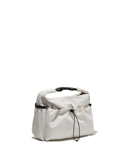 BUTDEEP（バッドディープ）の「022 STRING VARIOUS BAG SMALL-CREAM（メッセンジャーバッグ・レディース・その他・FREE）」の2枚目の写真