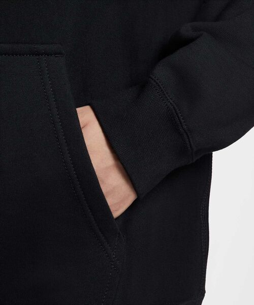NIKE(ナイキ)の「ナイキ ソロ スウッシュ メンズ プルオーバー パーカー / Nike Solo Swoosh Men's Pullover Hoodie HV1083-010 Black(パーカー・メンズ・ブラック・M/XL/L/S/2XL)」の18枚目の写真