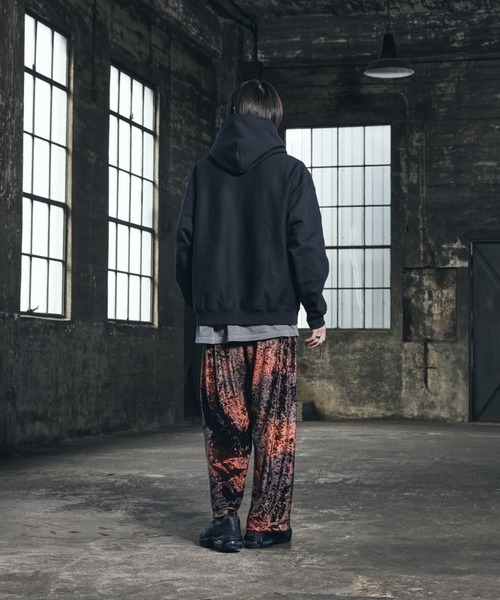 NIKE(ナイキ)の「ナイキ ソロ スウッシュ メンズ プルオーバー パーカー / Nike Solo Swoosh Men's Pullover Hoodie HV1083-010 Black(パーカー・メンズ・ブラック・M/XL/L/S/2XL)」の4枚目の写真