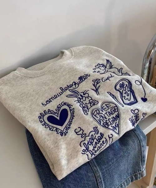 Feliz(フェリス)の「ラフタッチ刺繍起毛スウェット(スウェット・レディース・グレー・FREE)」の7枚目の写真