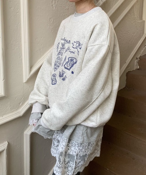 Feliz(フェリス)の「ラフタッチ刺繍起毛スウェット(スウェット・レディース・グレー・FREE)」の10枚目の写真