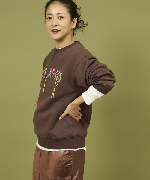 Freada（フリーダ）の「Freada/フリーダ ワッペンビジューロゴスウェット（スウェット・レディース・グレー/ブラウン・ONE SIZE）」の17枚目の写真