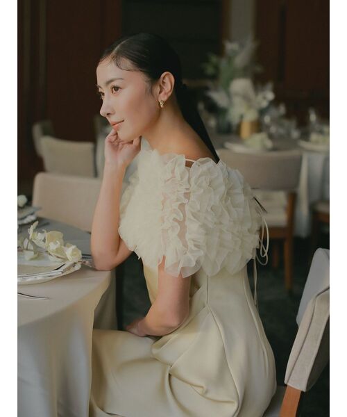 LAGUNAMOON(ラグナムーン)の「【ソンイさんコラボ】LADYチュールショールキャミドレス 結婚式 お呼ばれ(ドレス・レディース・チャコールグレー/イエロー・MEDIUM/SMALL)」の7枚目の写真