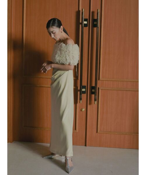 LAGUNAMOON(ラグナムーン)の「【ソンイさんコラボ】LADYチュールショールキャミドレス 結婚式 お呼ばれ(ドレス・レディース・チャコールグレー/イエロー・MEDIUM/SMALL)」の9枚目の写真