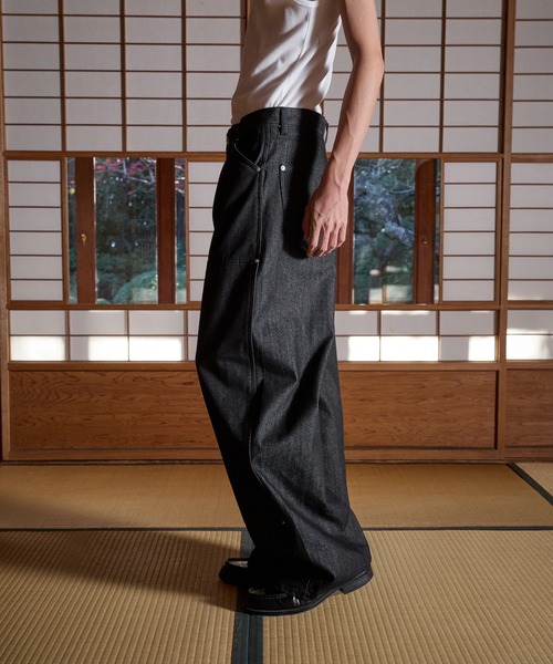 kutir（クティール）の「DOUBLE KNEE CURVE BUGGY RIGID DENIM PANTS／ダブルニーカーブバギーリジットデニムパンツ（デニムパンツ・メンズ・インディゴブルー/ブラック・SMALL/MEDIUM/LARGE）」の19枚目の写真