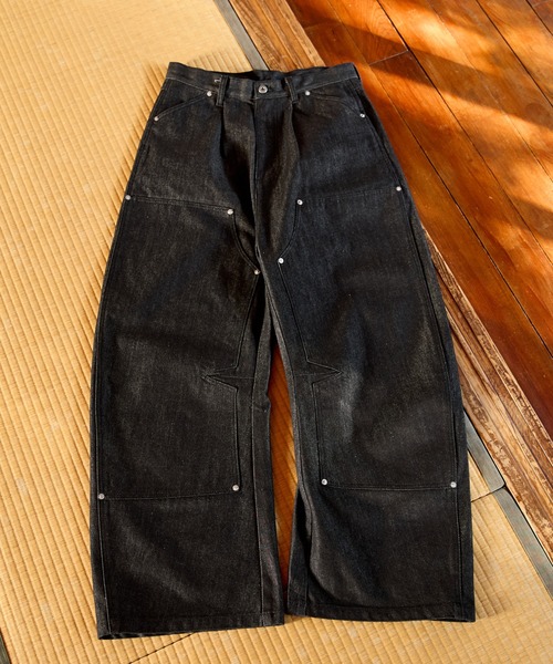 kutir（クティール）の「DOUBLE KNEE CURVE BUGGY RIGID DENIM PANTS／ダブルニーカーブバギーリジットデニムパンツ（デニムパンツ・メンズ・インディゴブルー/ブラック・SMALL/MEDIUM/LARGE）」の11枚目の写真