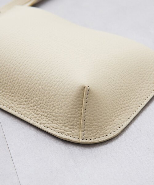 Whim Gazette（ウィムガゼット）の「【Hoaw.】ミニレザーショルダー（ショルダーバッグ・レディース・アイボリー/ブラック・FREE）」の16枚目の写真