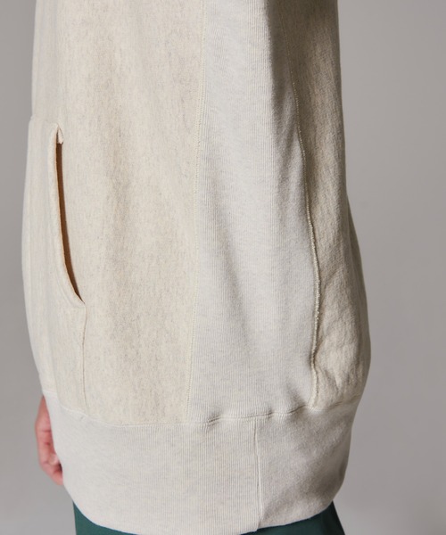 Champion(チャンピオン)の「【Champion/チャンピオン】メンズ TRUE TO ARCHIVES リバースウィーブ(R) 2ndパテントモデル プルオーバーアフターフーデッドスウェットシャツ(スウェット・レディース・シルバーグレー・LARGE/SMALL/MEDIUM/X-LARGE)」の4枚目の写真