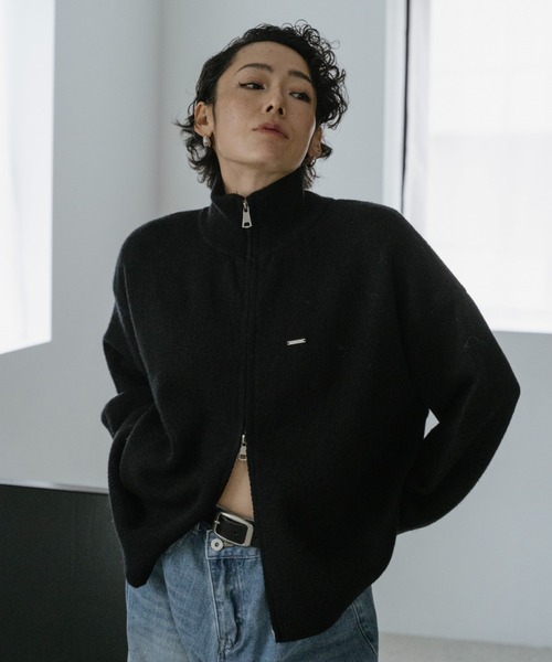 VION(ヴィオン)の「ダブルジップニットカーディガン / Double Zip Knit Cardigan(カーディガン/ボレロ・レディース・ブラック/ネイビー/イエロー・FREE)」の12枚目の写真