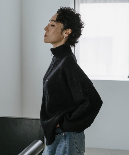 VION(ヴィオン)の「ダブルジップニットカーディガン / Double Zip Knit Cardigan(カーディガン/ボレロ・レディース・ブラック/ネイビー/イエロー・FREE)」の14枚目の写真