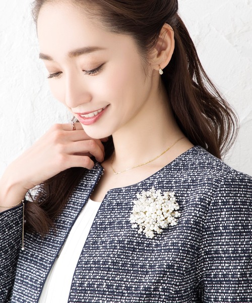 Cream dot.（クリームドット）の「パールを贅沢に散りばめたワイヤーフラワーのコサージュ（ブローチ/コサージュ・レディース・シルバー系その他/ゴールド系その他/ゴールド/シルバー・ONE SIZE）」の14枚目の写真