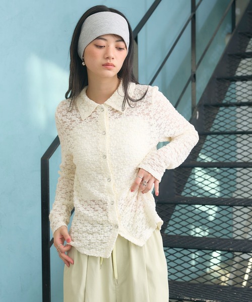 ELLEgirl(エルガール)の「花レースシャツ(シャツ/ブラウス・レディース・アイボリー/ブラック・FREE)」の5枚目の写真